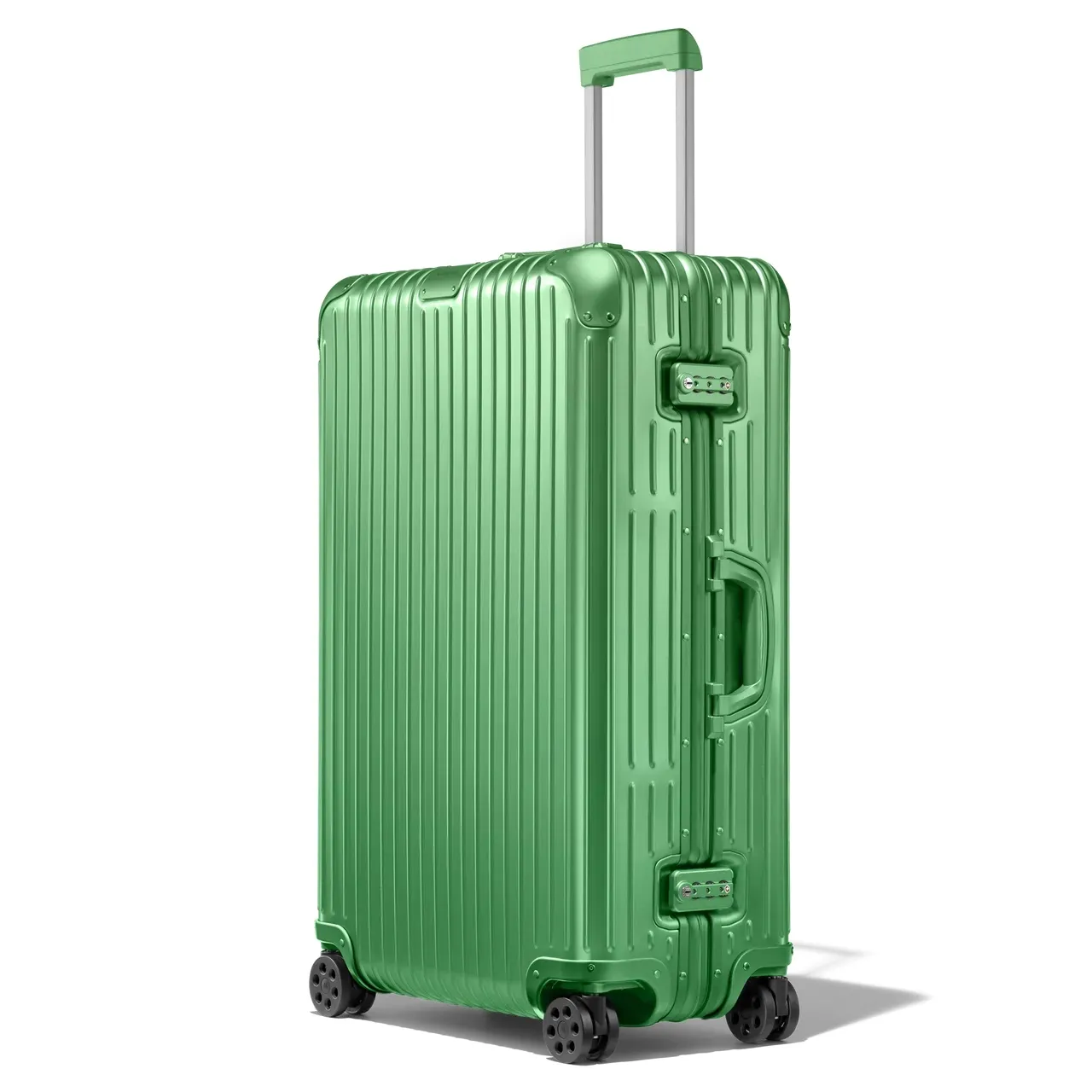 RIMOWA Original Check-In L翡翠綠色,6萬200元。品牌提供