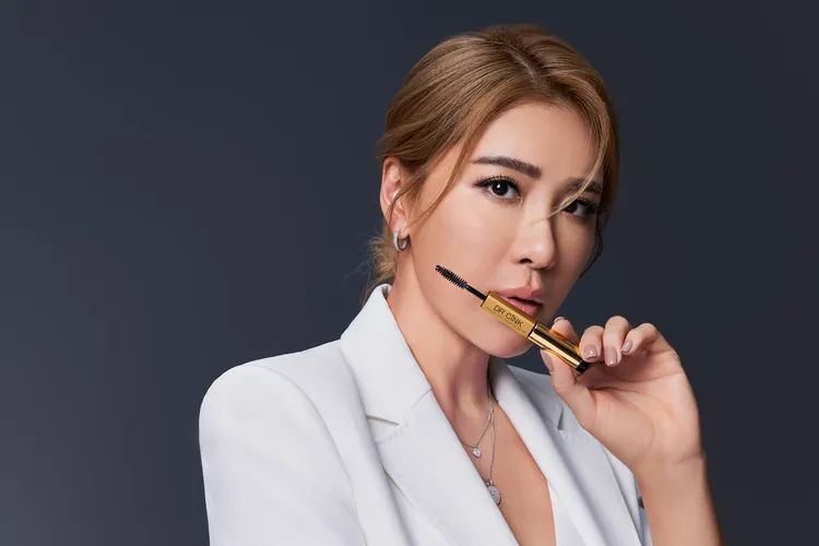小禎使用了DR.CINK睫毛滋養液後，愛到跟品牌「求代言」。品牌提供