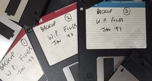 廢除千條落伍法規!日本正式告別磁碟片