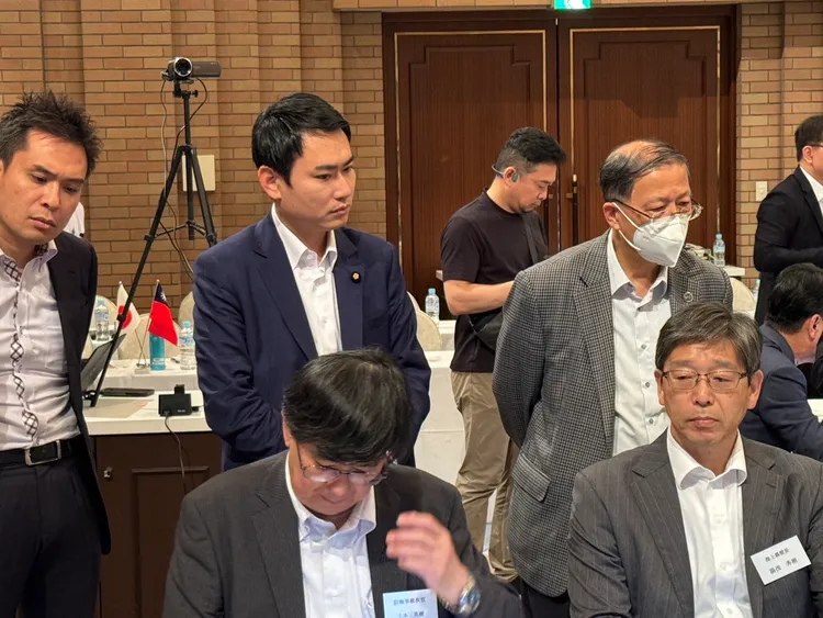 民進黨立法委員陳冠廷、郭國文受邀出席日本重要國防智庫「日本戰略研究論壇」（JFSS）主辦的第四屆台海危機兵棋推演。陳冠廷辦公室提供2