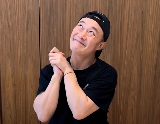 陳奕迅摔傷見骨縫30多針　露面歡慶50歲生日近照曝光了