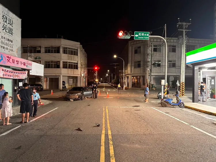 機車方向號誌為閃黃燈。民眾提供