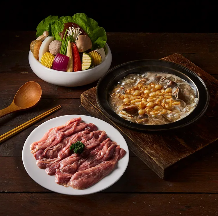 試營運期間至永和中正店消費，現場加入「萬客什鍋」會員，即享肉品或甜點八選一的免費招待。業者提供