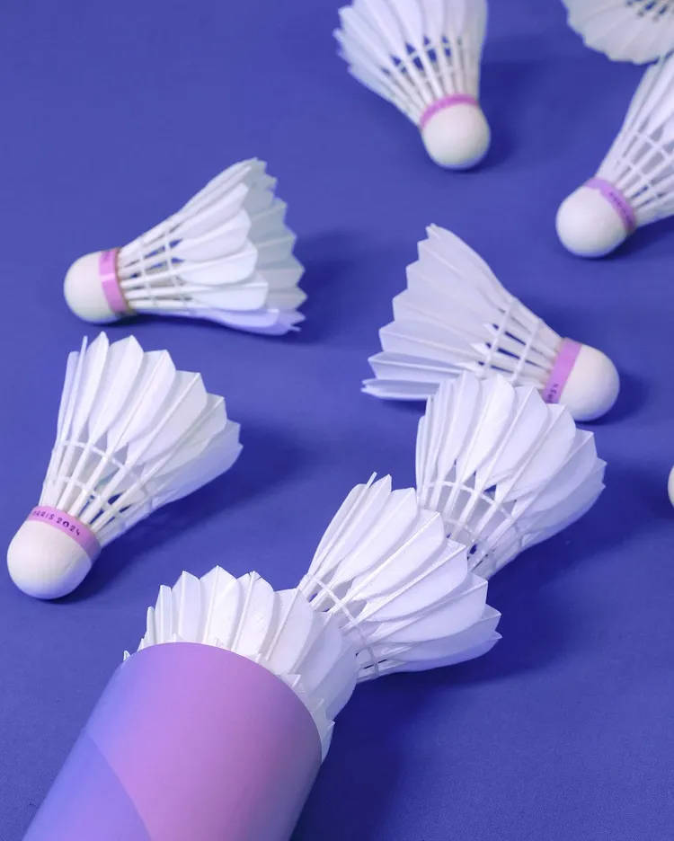 巴黎奧運的紫色羽球。翻攝paris2024 IG