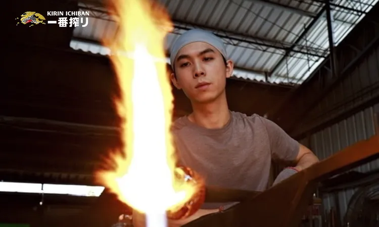 KIRIN一番搾以堅持不將就的製酒態度，首度聯名玻璃藝術職人陳建志推出「一番食器系列」。業者提供