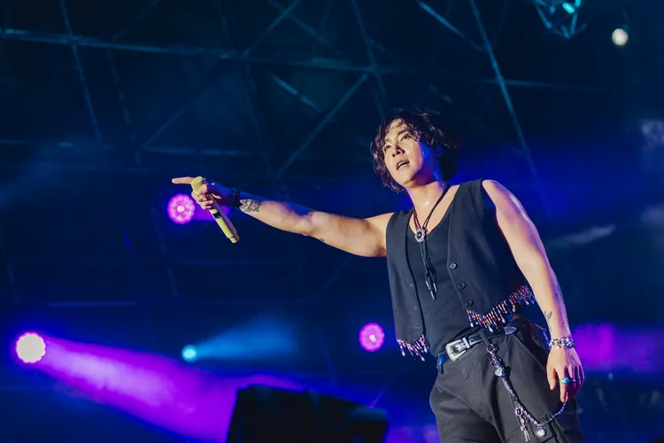 李洪基跟台下粉絲熱情互動。寬寬整合行銷提供