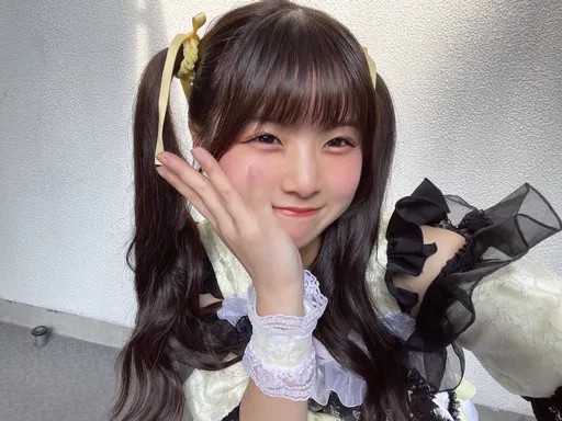 女偶像手滑曬男友　公司處罰每晚PO照認證一個人睡