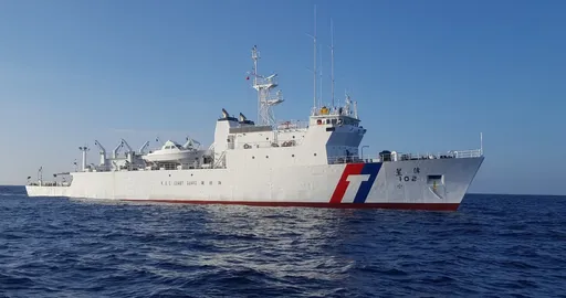 澎湖漁船遭中國海警「探照燈干擾」 海巡艦艇緊急馳援