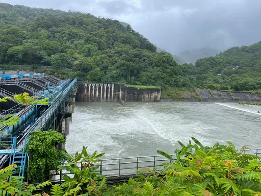 雙北民眾注意!直潭壩14點進行調性放流