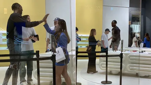 獨家|野生捕獲「魔獸霍華德」 逛百貨與民眾親切擊掌