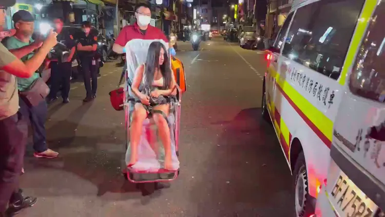 其中1名賣淫女跳窗墜樓，導致骨折送醫。讀者提供