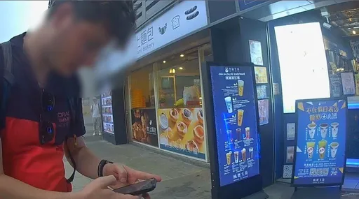 法國帥哥來台觀光沒錢沒網路　差點趕不上班機靠員警解圍