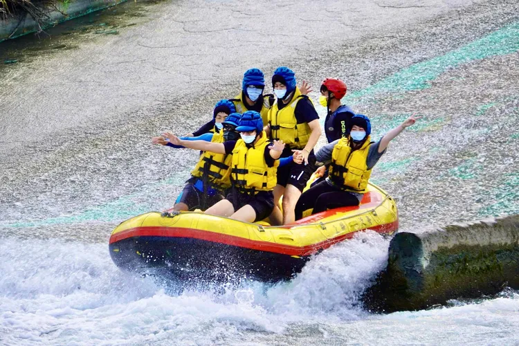 宜蘭三星安農溪泛舟體驗夏季熱賣，透過預定行程平台「奧丁丁體驗」可支援真人即時客服。業者提供