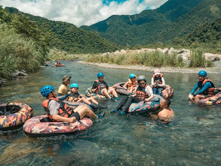 宜蘭那山那谷漂漂河為夏季消暑安全首選。業者提供