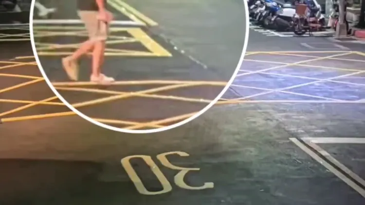 男子手持噴漆罐。警方提供