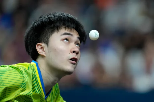 巴黎奧運｜「小林同學」林昀儒強勢出擊！4比0痛宰對手　晉級男單16強