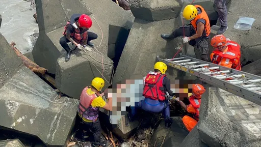 凱米肆虐貨輪擱淺！成功救援6船59人　「福順輪」3人失聯