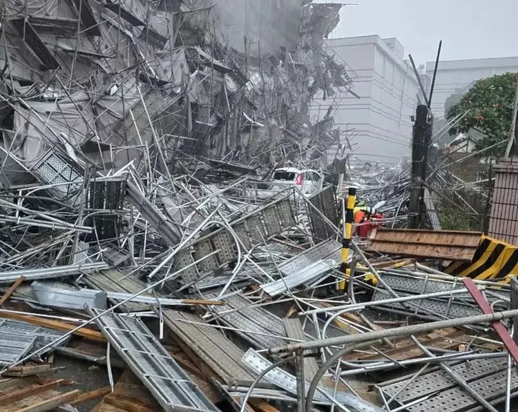 福懋科技昨天發生鷹架倒塌意外，造成5名員工2死3傷。資料照片