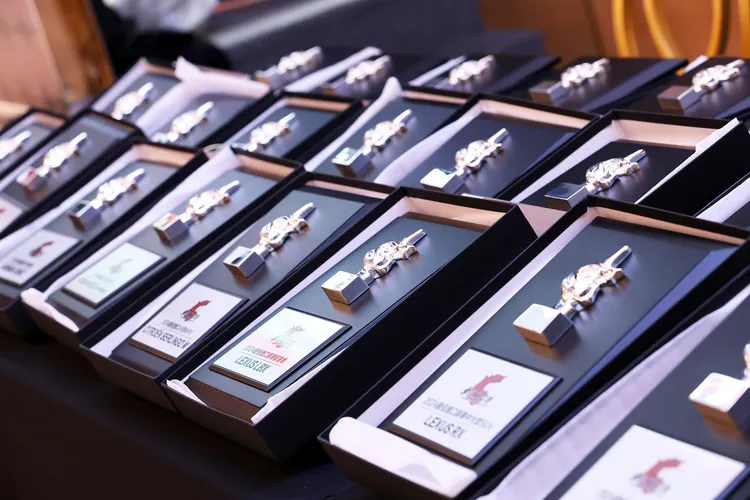 台灣寶路多所主辦的台灣車市大獎系列包含新車類的「車訊風雲獎」及中古車類的「台灣優良中古車大獎」。主辦單位提供