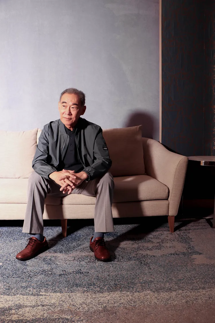 「爸」氣登場住房專案，父親穿著AIGLE服飾。業者提供