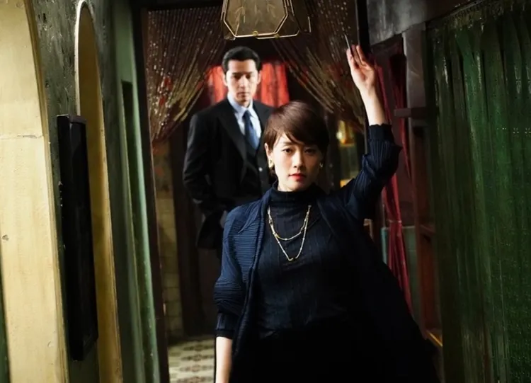 馬伊琍（前）連換6套服展現最美上海女人風采。澤東電影、MyVideo提供