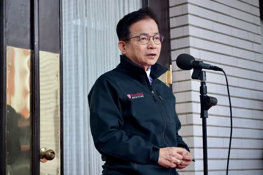 賴士葆開車不讓撞2女 網灌爆臉書!酸「三寶擊殺路人」要他請辭