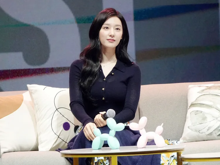 金智媛最愛的台灣美食是芒果冰，上台前也品嘗了。攝影中心攝