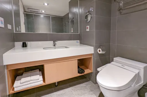 兩年來1行為讓浴室乾淨到發光 網友求他:拜託來我家做