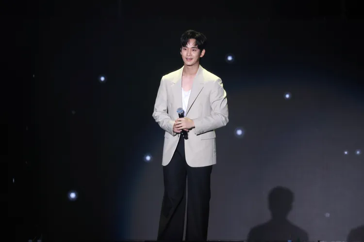 金秀賢誇粉絲都很美。彭欣偉攝