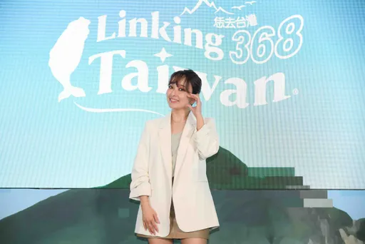 愛紗拿到台灣永久居留權 買房貸款30年喊壓力大
