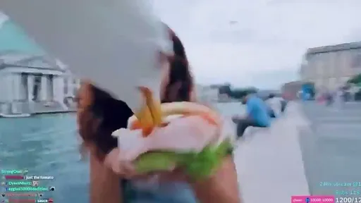 三明治「鏡頭先吃」代價是慘叫 女實況主午餐被海鷗洗劫一空
