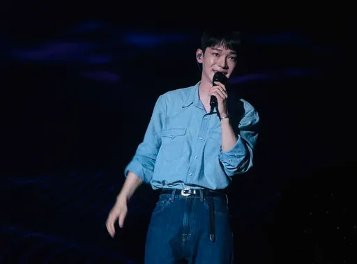 直击|「EXO」CHEN秘婚当爸后台湾首露面 《太阳的后裔》前奏一下全场嗨翻