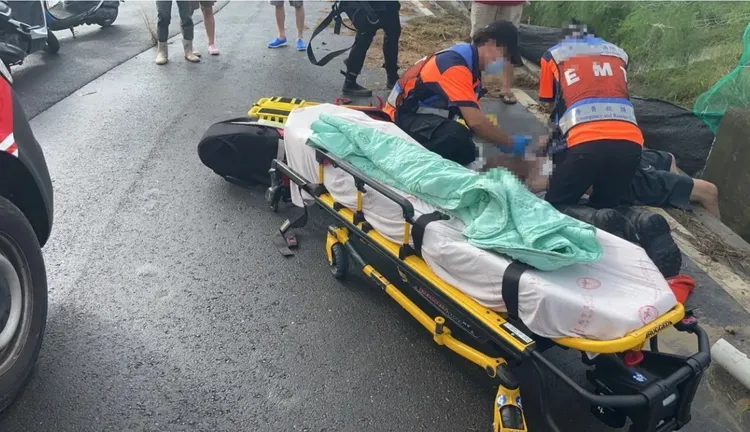 台南西港6旬老農疑似出門「巡田水」，跌落溝渠溺斃。翻攝照片