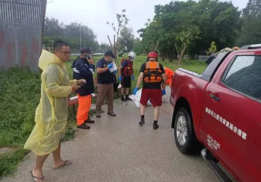 凯米台风来袭酿祸 台南、云林、彰化水退后惊现浮尸 6旬农「巡田水」溺毙