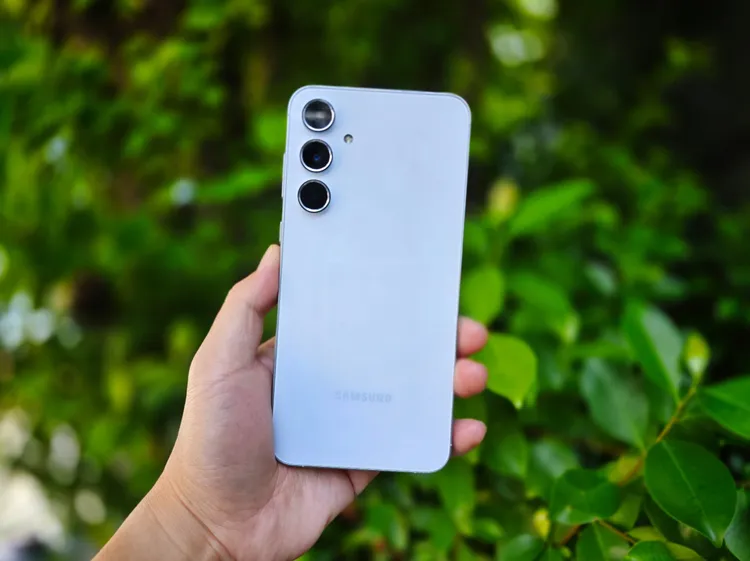 三星Galaxy A55（8GB+256GB）蟬聯2024年6月手機銷售排行榜冠軍。傑昇通信提供。