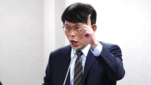 暫時處分裁定　黃國昌：憲法法庭必須接受台灣民主發展的歷史審判