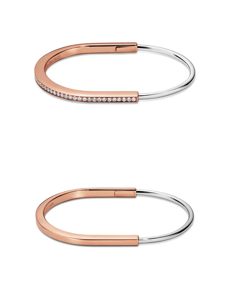 Tiffany Lock 18K玫瑰金及白金半鋪鑲鑽石窄版手環（左）38萬3000元、18K玫瑰金及白金窄版手環（右）14萬3000元。品牌提供