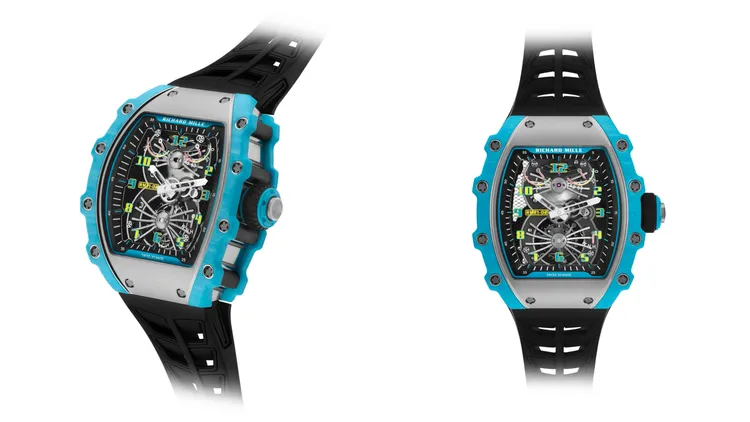 Richard Mille RM 21-02 Aerodyne陀飛輪腕錶，42.68*50.12*14.30mm，五級鈦合金結構和加勒比海藍Quartz TPT石英纖維錶殼，藍寶石水晶錶盤，手動上鏈陀飛輪機芯，動力組存70小時，防水深度50米，限量50只。品牌提供