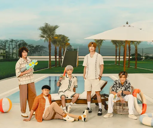 「八三夭」才跟正妹女星分手 被拍到有新歡!泳池濕身照又流出