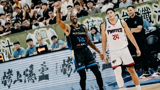 魔獸要帶卡森斯吃雞屁股 庫克對台灣這1物上癮不想走了