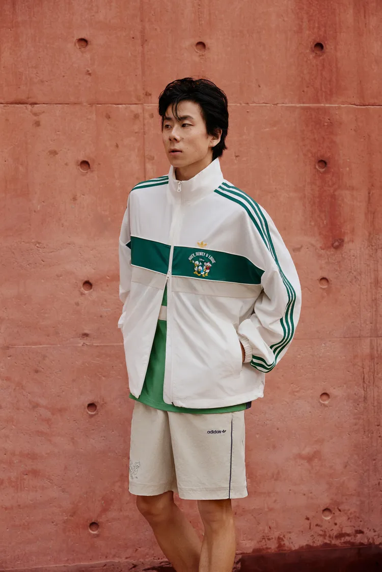 聯名系列透過刺繡、立體燙印等元素打造精緻復古細節。品牌提供