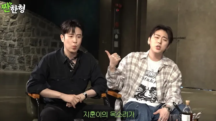 Block B成員一起上網路節目分享當兵故事。。翻攝自짠한형 신동엽 YT