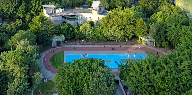 「衡沐」戶戶面公園第一排，享有城市中難得的景觀視野與開闊棟距。photo by ashiang liu