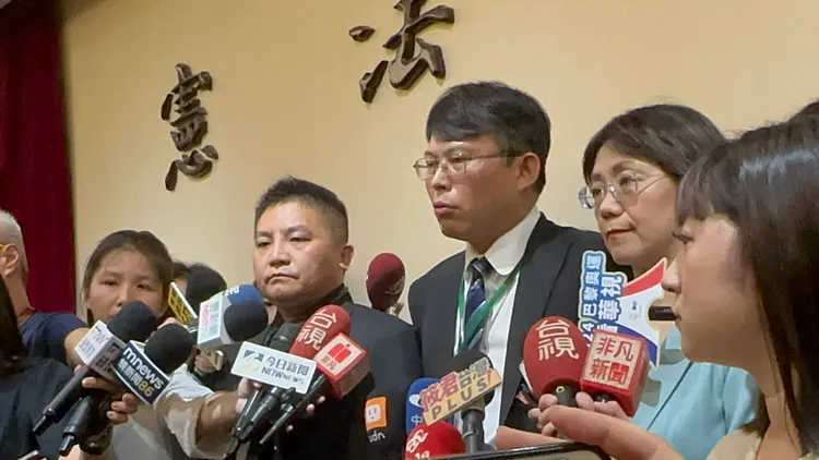 立委黃國昌代表立法院就國會職權修法釋憲案辯論。張欽攝影