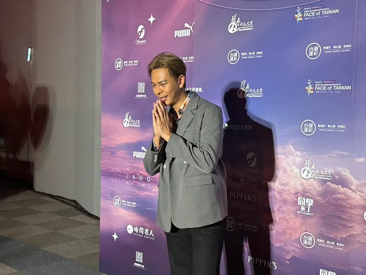 孫綻成媒體追逐焦點。趙大智攝