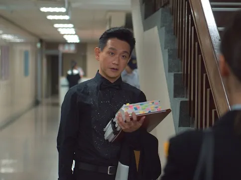 陳家逵飾演苛薄、歧視女性的知名律師。公視台語台、華視提供