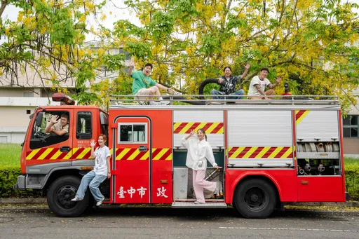 《嗨！營業中》第四季首播收視衝冠軍 　「致敬打火英雄」張立東瀕臨昏倒