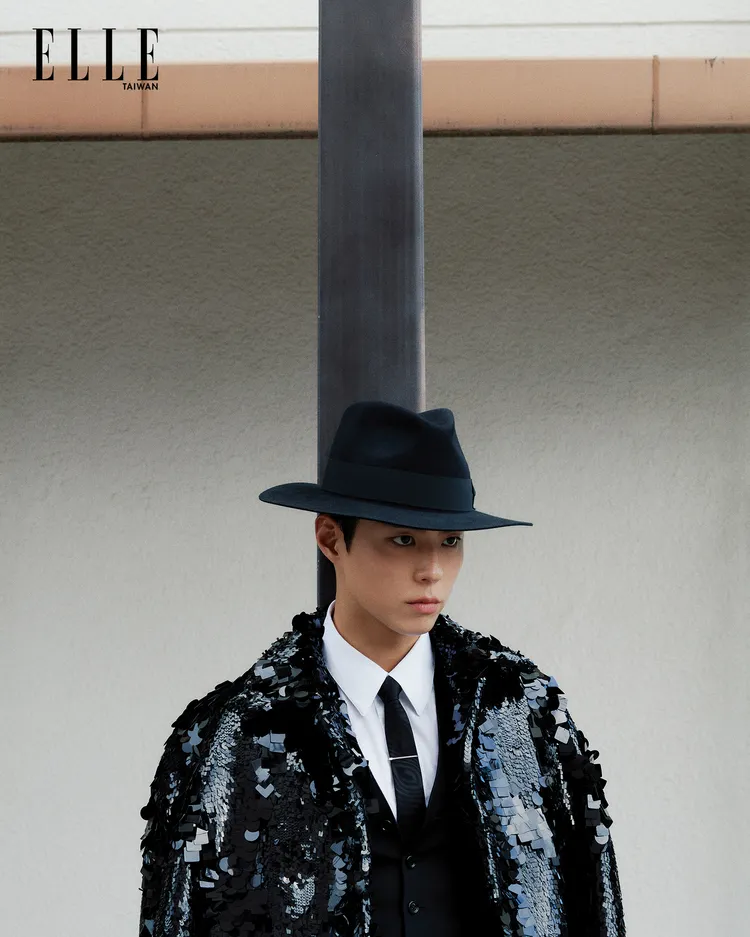 朴寶劍拍攝《ELLE》封面。《ELLE》國際中文版雜誌提供
