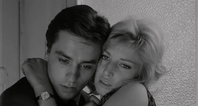 《慾海含羞花》亞蘭德倫（左）與莫妮卡維蒂的組合相當養眼。翻攝IMDb