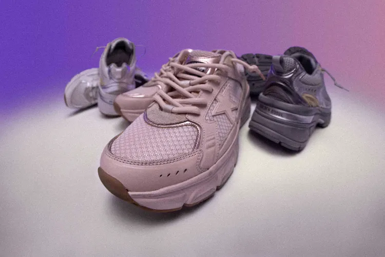 Golden Goose全新推出融合復古未來主義以及運動風格的LIGHTSTAR鞋履。品牌提供